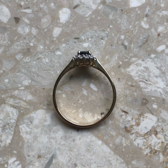 Sapphire Diamond Halo Vintage Yellow Gold Ring - Picture 11 of 11